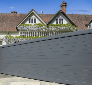 Manual sliding gate aluminium