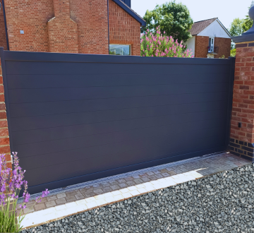 Aluminium privacy sliding gate
